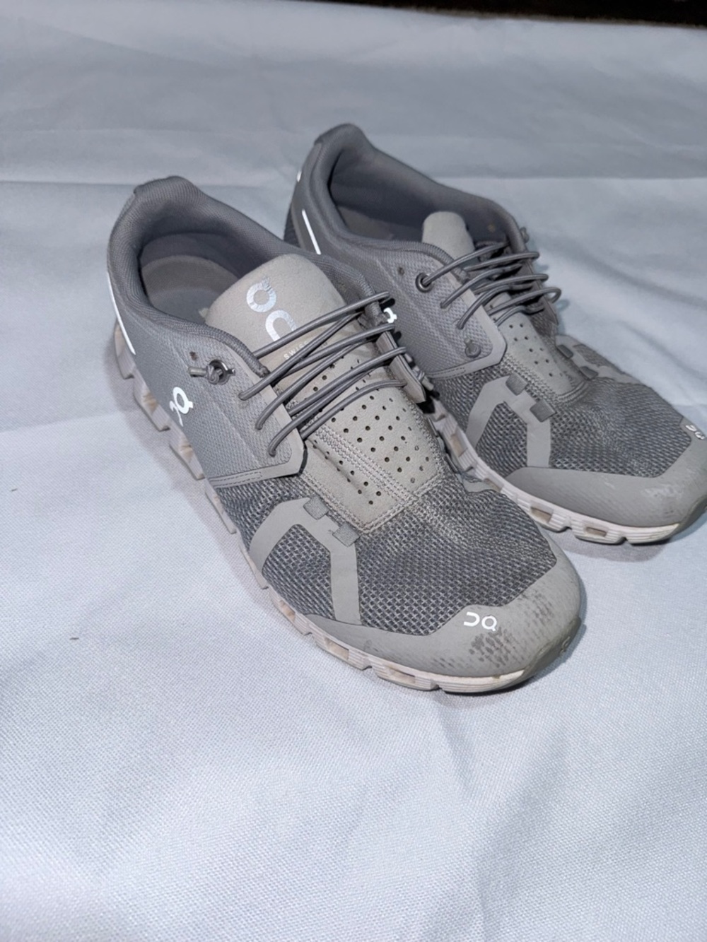 On Running Women's Cloudswift Sneakers - Gray